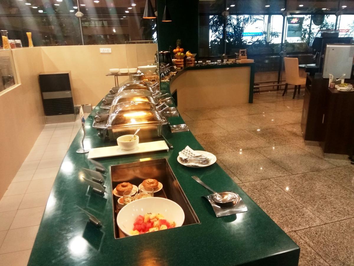 Aviserv Lounge Hotel Bombaj Zewnętrze zdjęcie