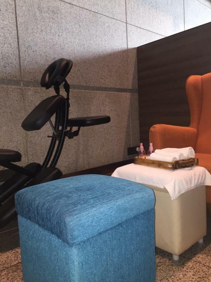 Aviserv Lounge Hotel Bombaj Zewnętrze zdjęcie